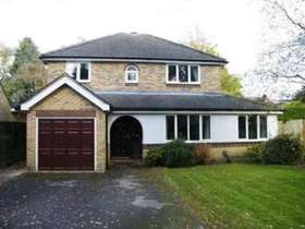 4 bedroom Detached f...